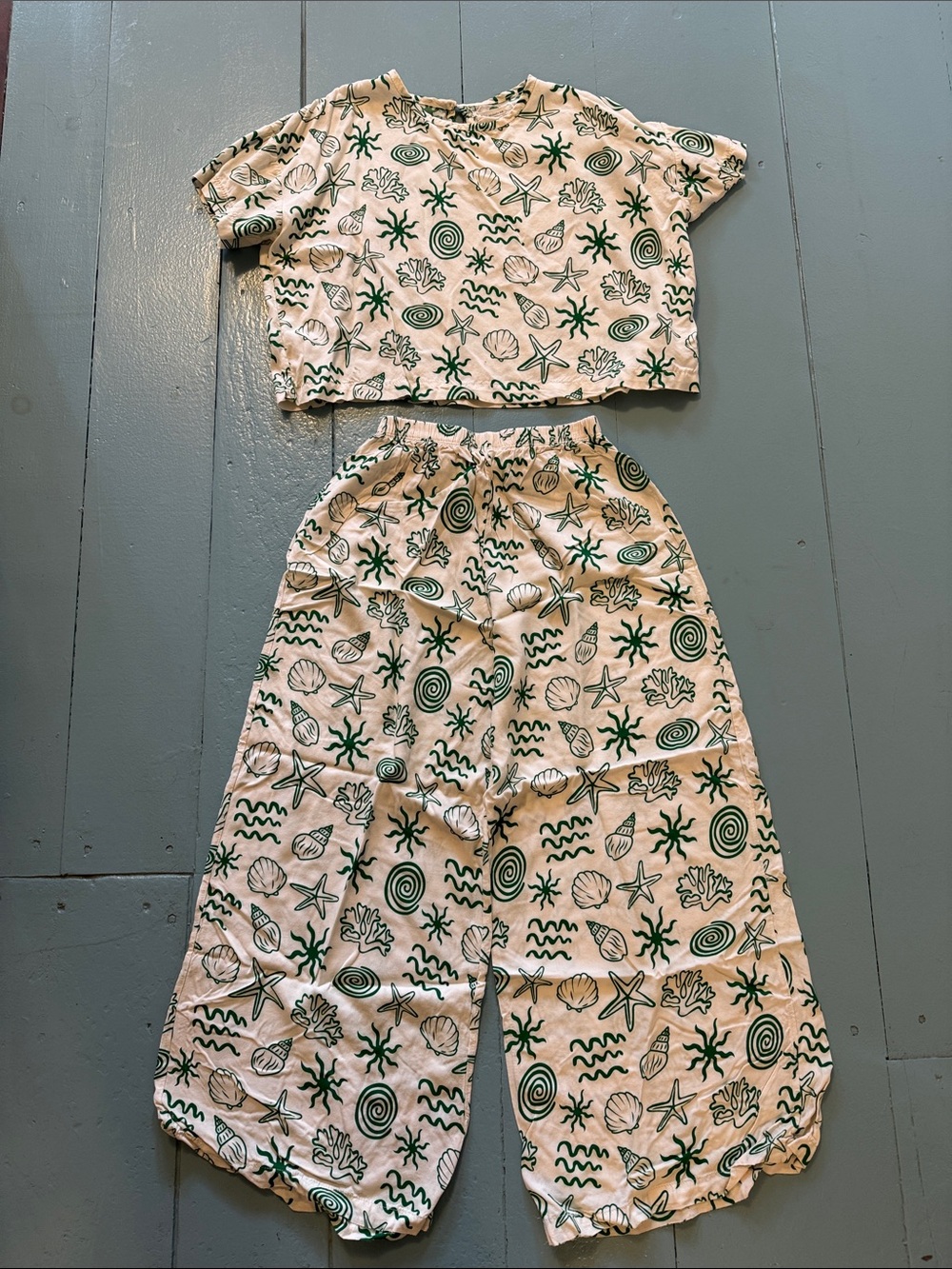 Minimalist Folk Co Girls' Green Seashell Print Two-Piece Set